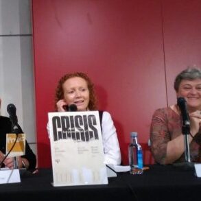 mesa_redonda_medicinayservsociales_x293